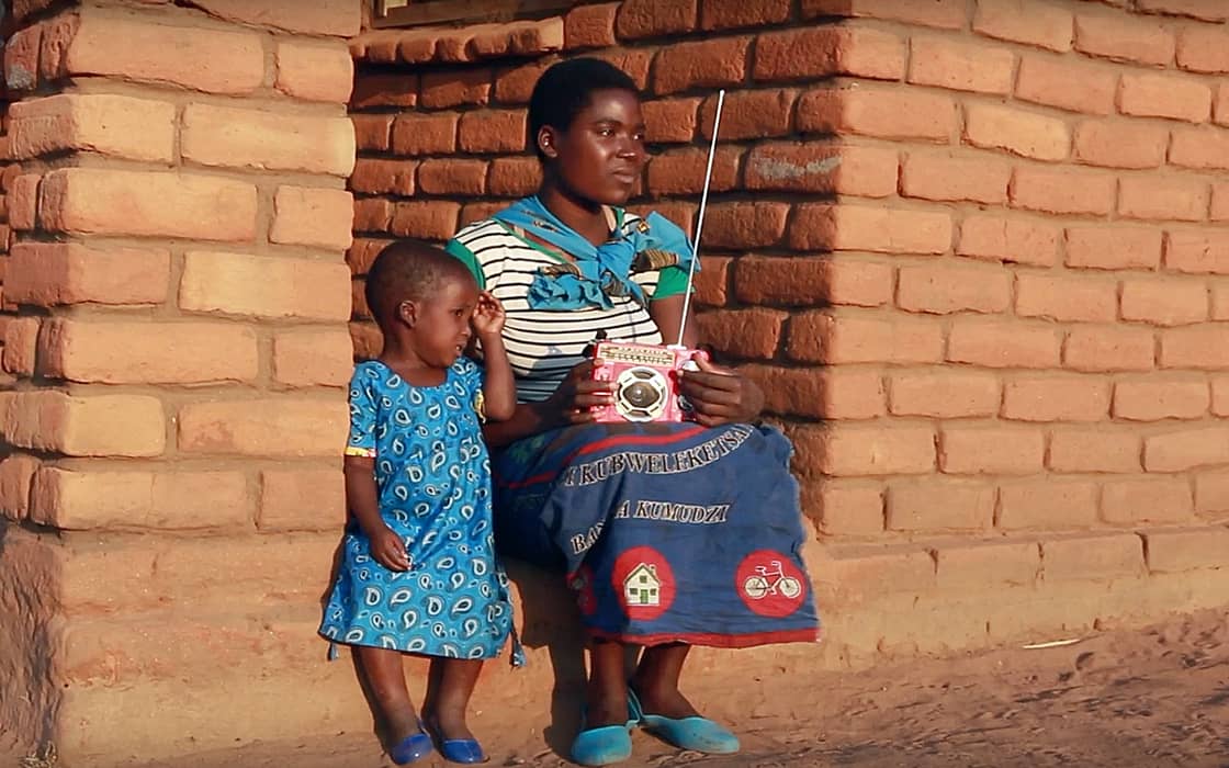 Radioprogramme sind für die Menschen in Malawi eine große Hilfe.