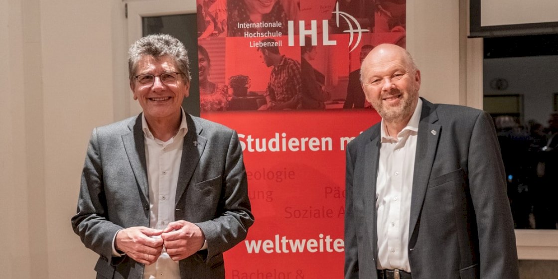 landesbischof-gohl-zu-gast-an-der-internationalen-hochschule-liebenzell