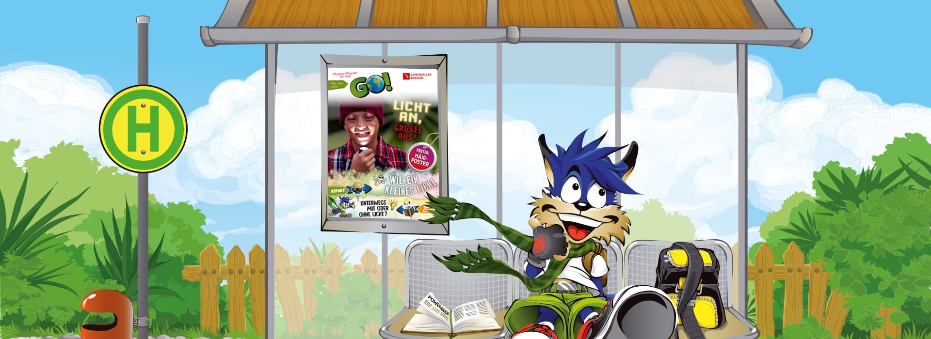 Ein Cartoon-Fuchs an einer Bushaltestelle, der lächelt und auf ein Plakat an der Wand zeigt. Daneben liegen ein Rucksack und ein aufgeschlagenes Buch.