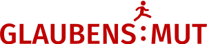 Roter Text GLAUBENS:MUT mit einer roten Figur, die über den Doppelpunkt springt; weißer Hintergrund.