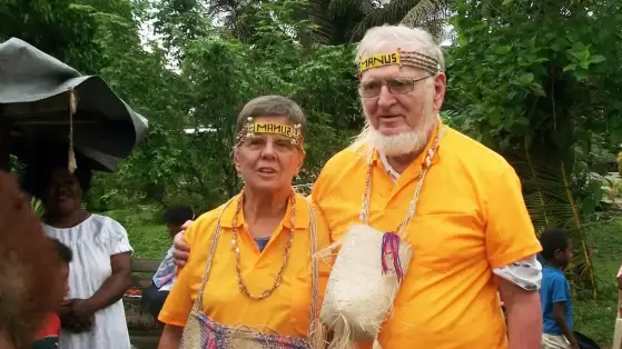 In der Südsee daheim, bei Gott zu Hause – Norman und Hilda Dietsch